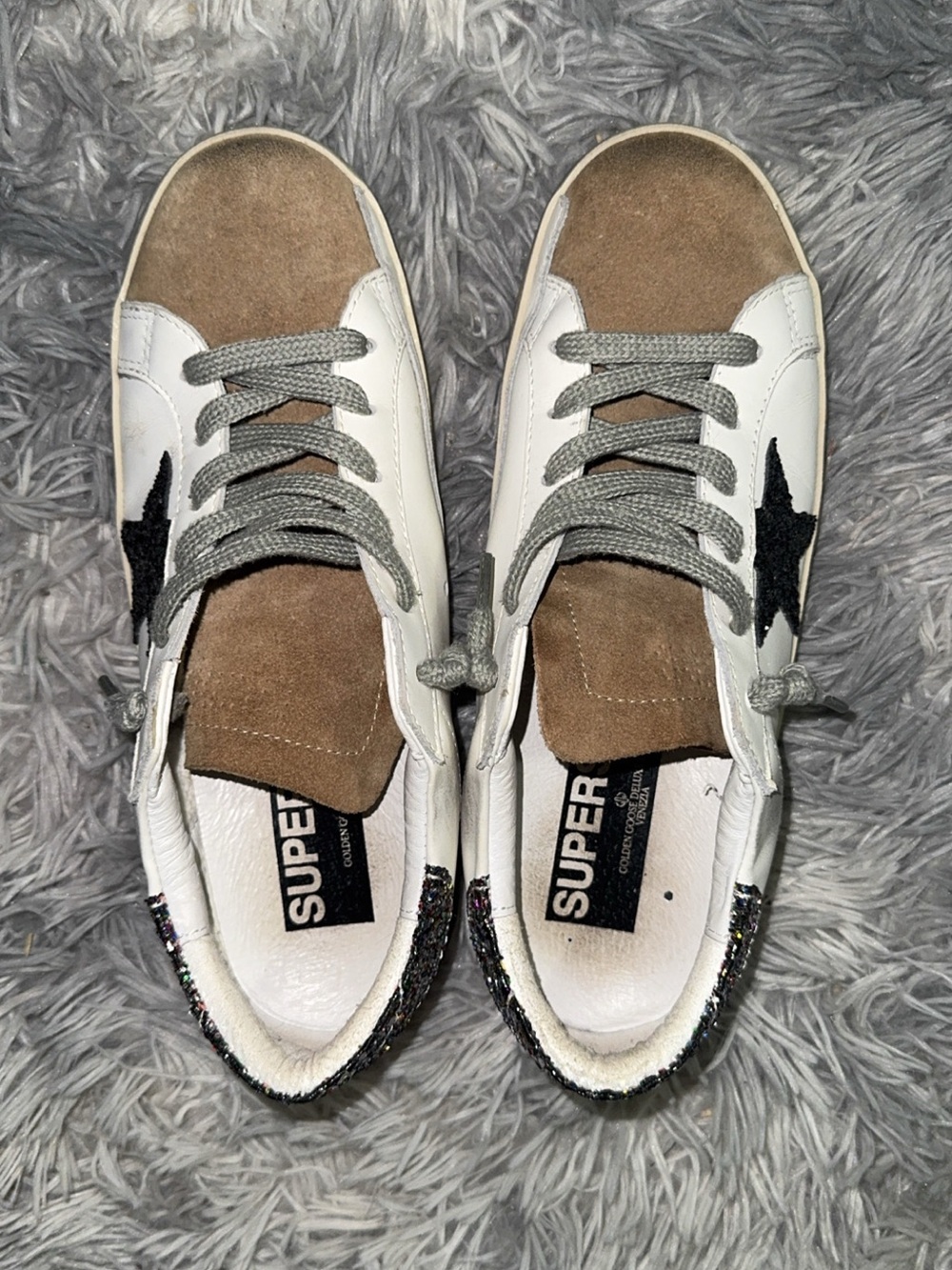 Golden Goose White Sneakers with Black Star and Brown Suede Toe